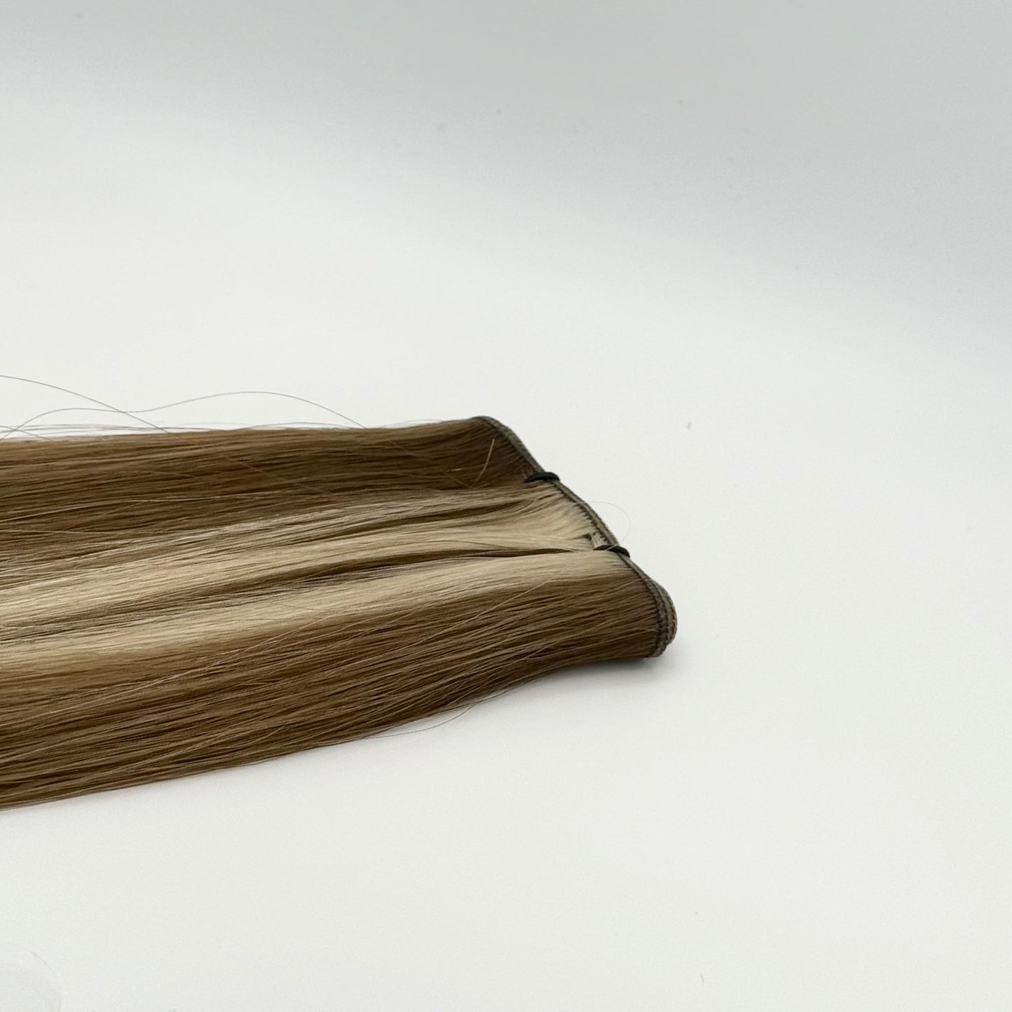 P4/8/22 | Méchées brun moyen, châtain foncé & blond doré pâle