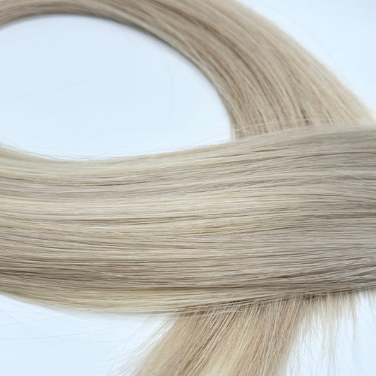 T19 19/60 | Effet repousse châtain pâle - méchées châtain pâle & blond platine