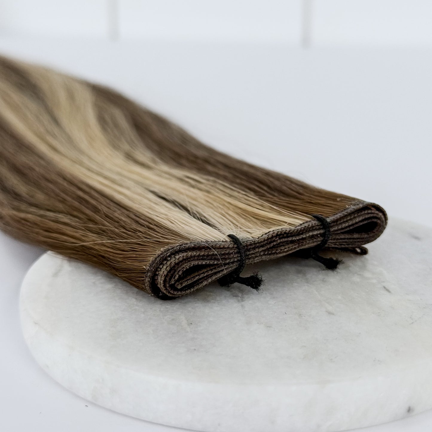 P4/8/22 | Méchées brun moyen, châtain foncé & blond doré pâle