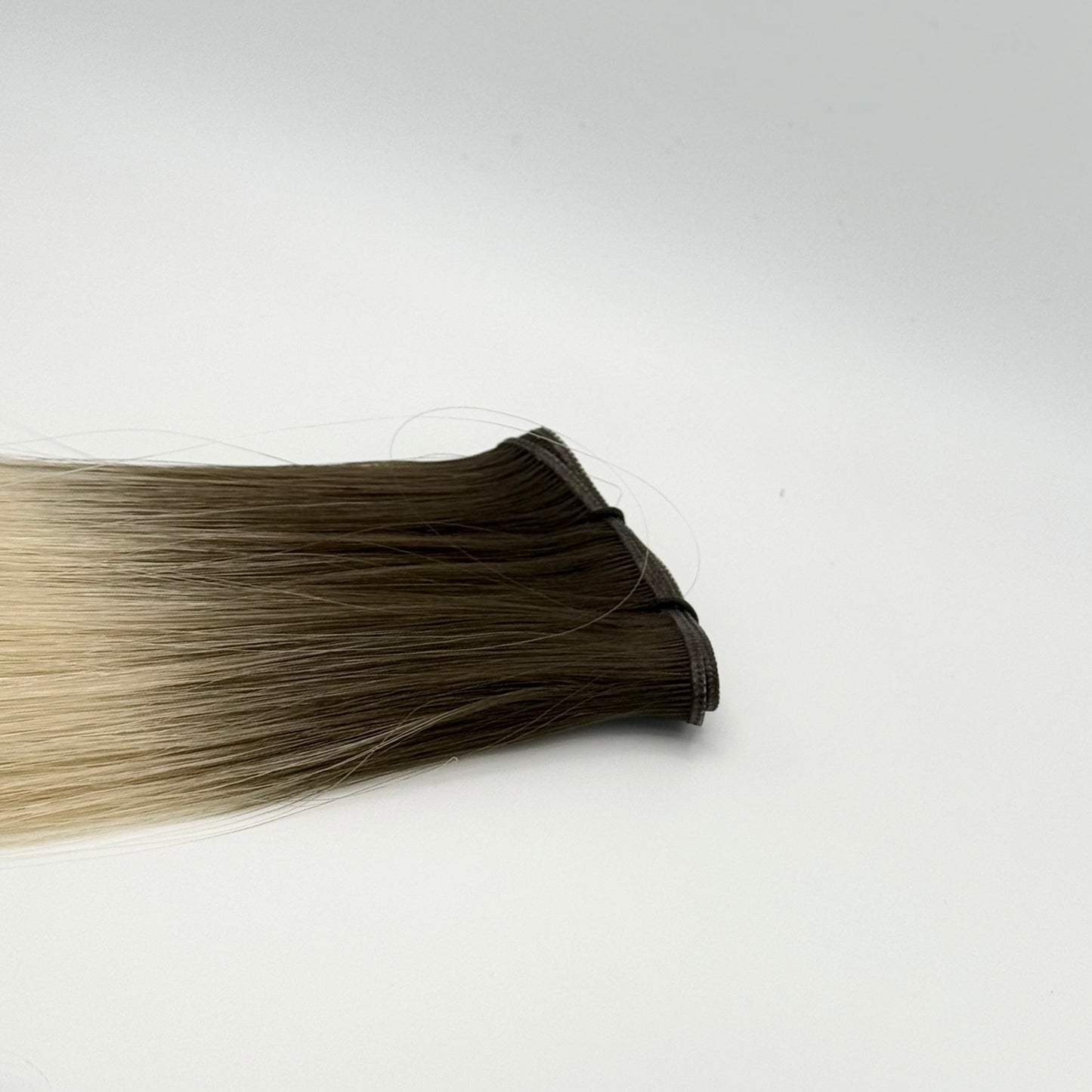O4-60 | Ombré brun moyen - blond platine