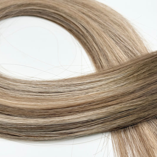 T5 5/60A | Effet repousse brun châtain froid - méchées brun châtain froid & blond platine cendré