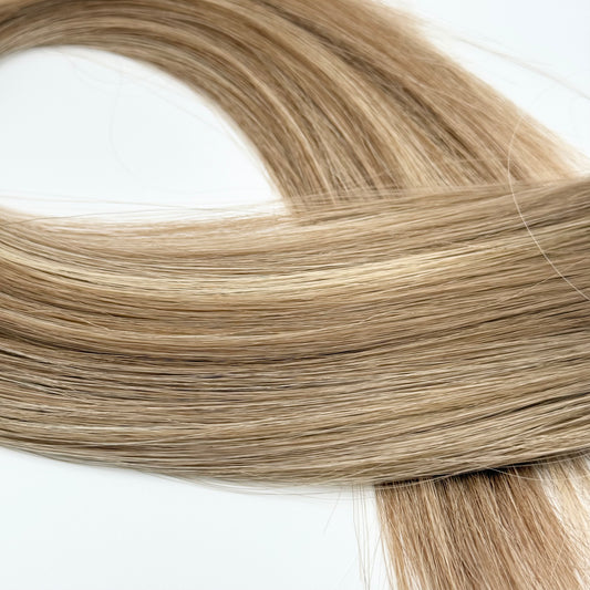 T8 8/22 | Effet repousse châtain - méchées châtain & blond doré pâle